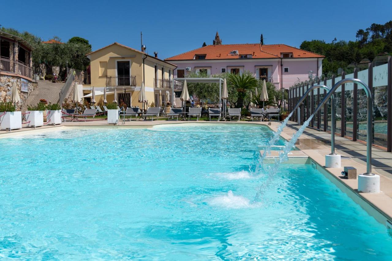 Residence Villa Il Casale - Appartamenti Wellness E Piscina Riscaldata Tovo San Giacomo Exterior photo