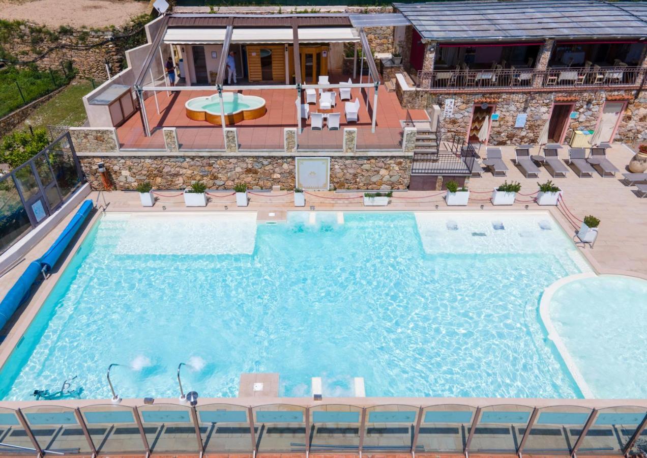 Residence Villa Il Casale - Appartamenti Wellness E Piscina Riscaldata Tovo San Giacomo Exterior photo