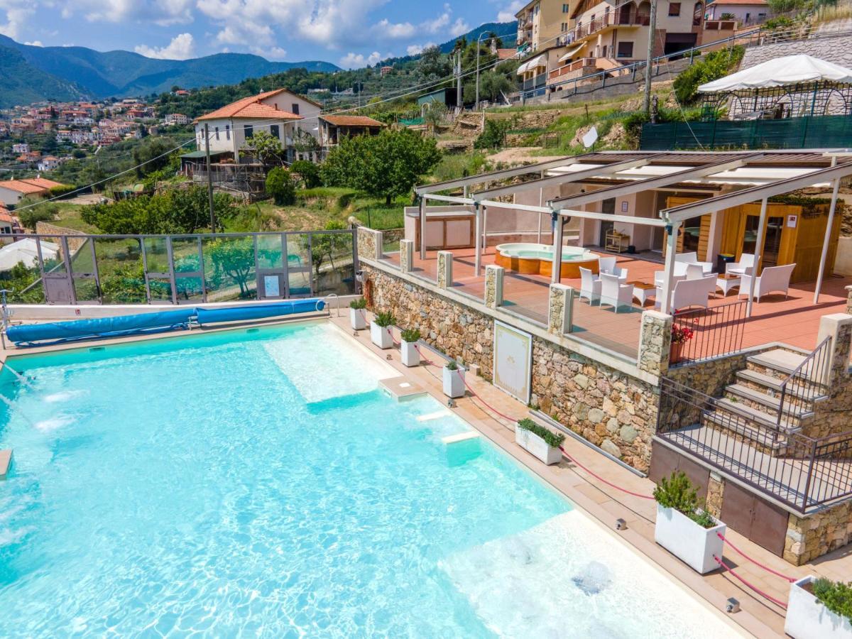 Residence Villa Il Casale - Appartamenti Wellness E Piscina Riscaldata Tovo San Giacomo Exterior photo
