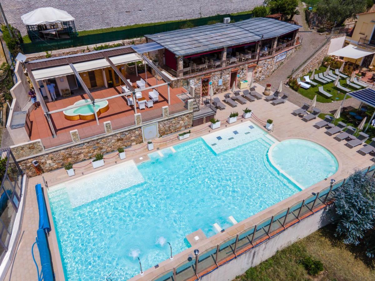 Residence Villa Il Casale - Appartamenti Wellness E Piscina Riscaldata Tovo San Giacomo Exterior photo