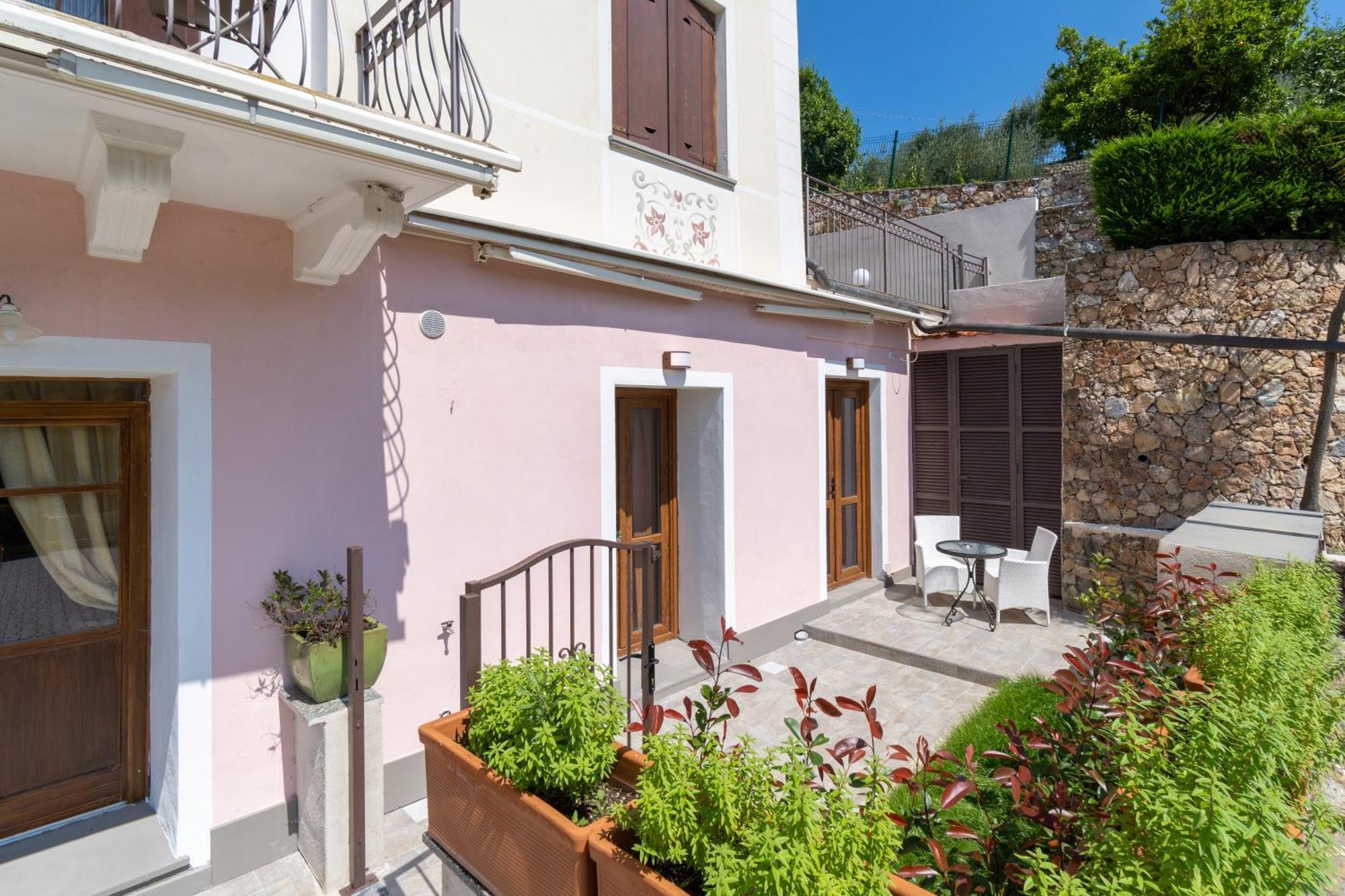 Residence Villa Il Casale - Appartamenti Wellness E Piscina Riscaldata Tovo San Giacomo Exterior photo